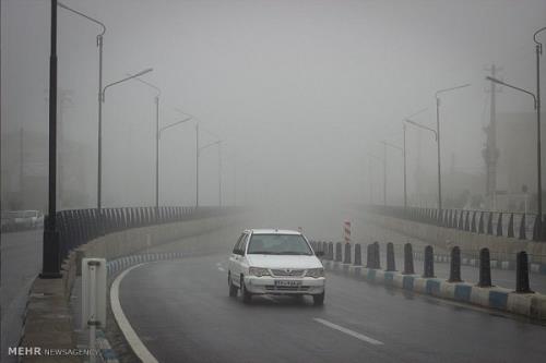 جاده های مازندران لغزنده و دارای مه گرفتگی است
