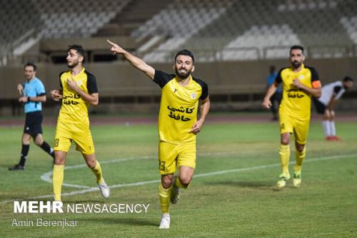 فجرسپاسی را پدیده لیگ 21 بدانید