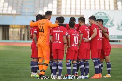 قهرمان جام حذفی همچنان در تهران تمرین می کند