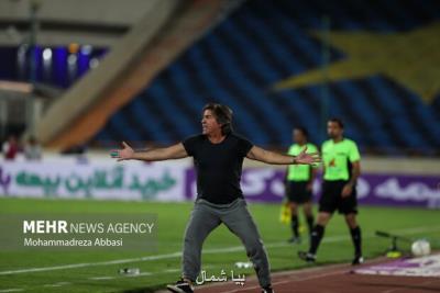 عصبانیت سرمربی استقلال از داور و کارت زرد برای ساپینتو