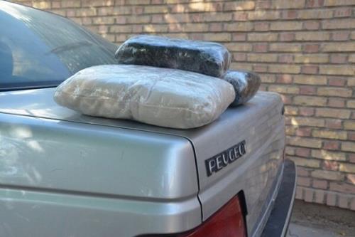 کشف ۷۰ کیلوگرم مواد مخدر در بازرسی از یک خودرو در رشت